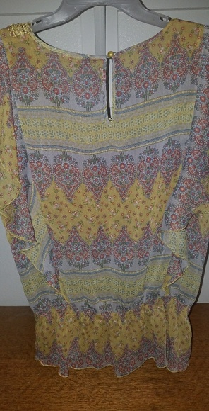 Top - Picture 2 of 2